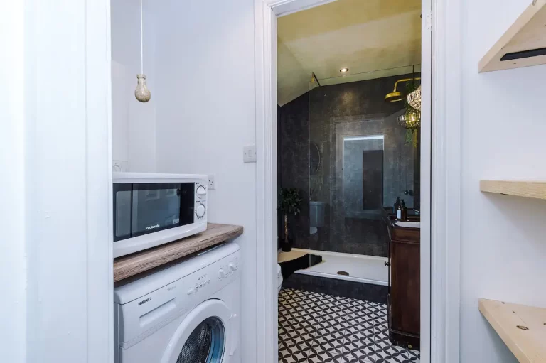 c5ef67ee-32f8-4944-9beb-94d0f2ece95d