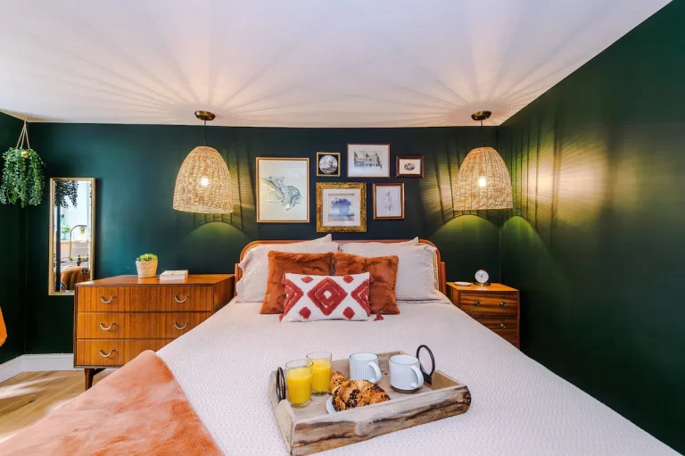 caf82cc5-3f34-4dba-a6e6-edbfa677237b